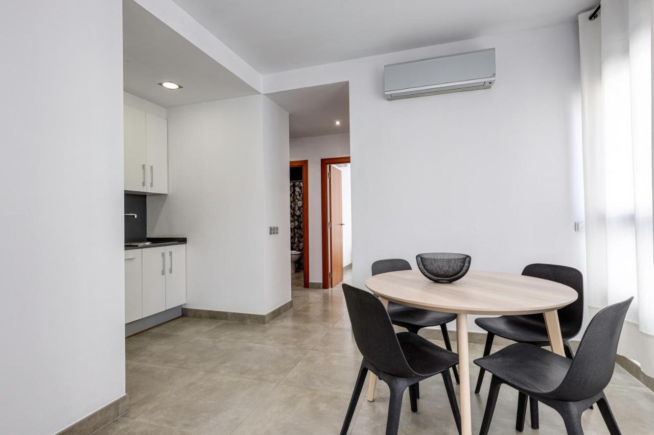 Urban Flats Vallirana Barselona Dış mekan fotoğraf