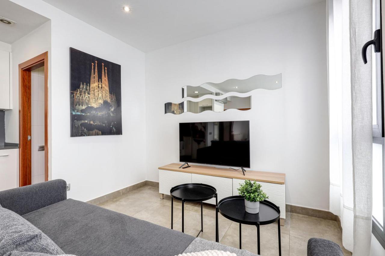 Urban Flats Vallirana Barselona Dış mekan fotoğraf