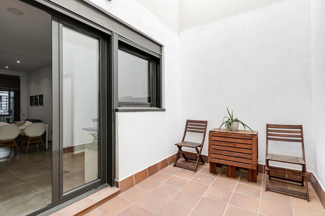 Urban Flats Vallirana Barselona Dış mekan fotoğraf