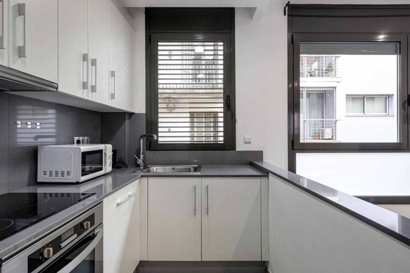 Urban Flats Vallirana Barselona Dış mekan fotoğraf