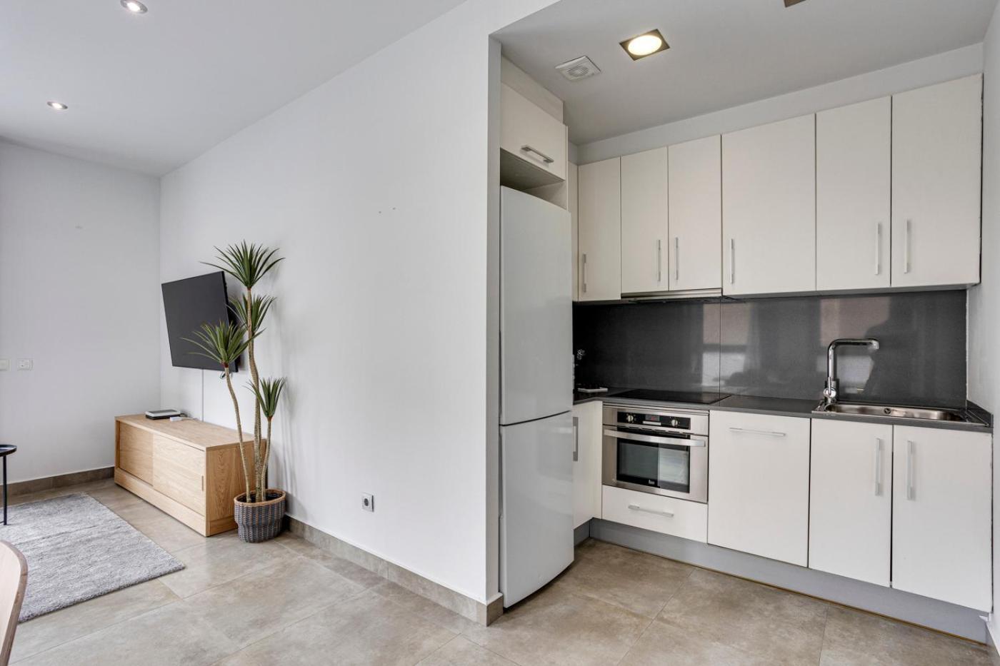 Urban Flats Vallirana Barselona Dış mekan fotoğraf