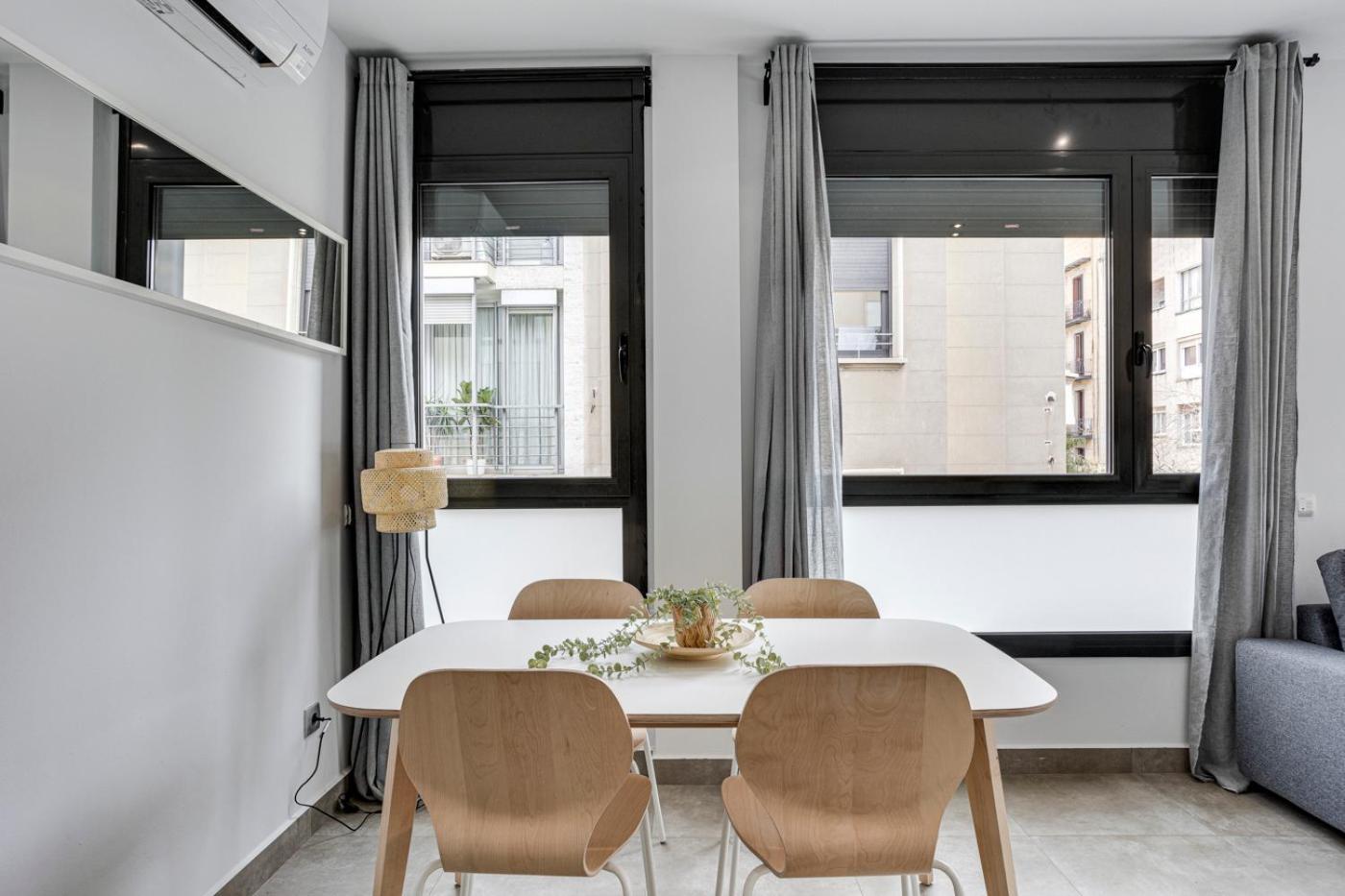 Urban Flats Vallirana Barselona Dış mekan fotoğraf