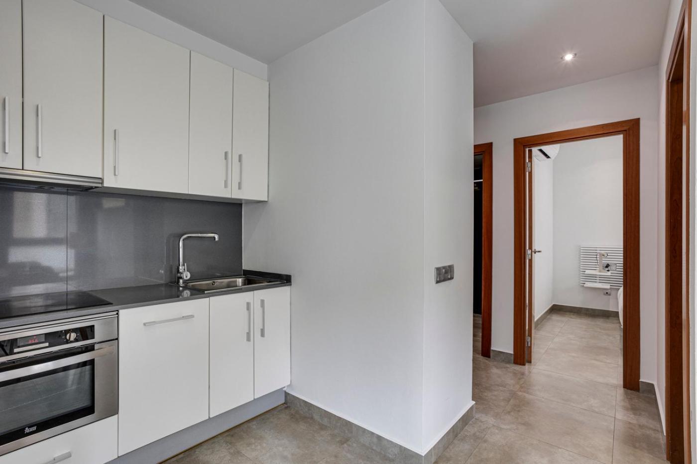 Urban Flats Vallirana Barselona Dış mekan fotoğraf