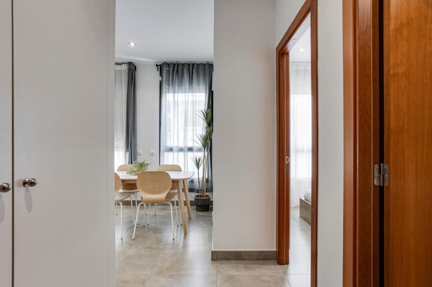 Urban Flats Vallirana Barselona Dış mekan fotoğraf
