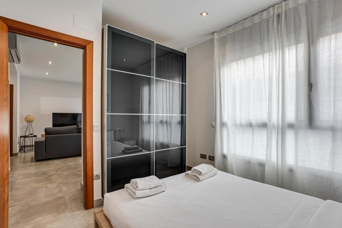 Urban Flats Vallirana Barselona Dış mekan fotoğraf